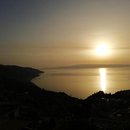 Villa Johnny And Mary'S House Breathtaking View Taormina Kamer foto